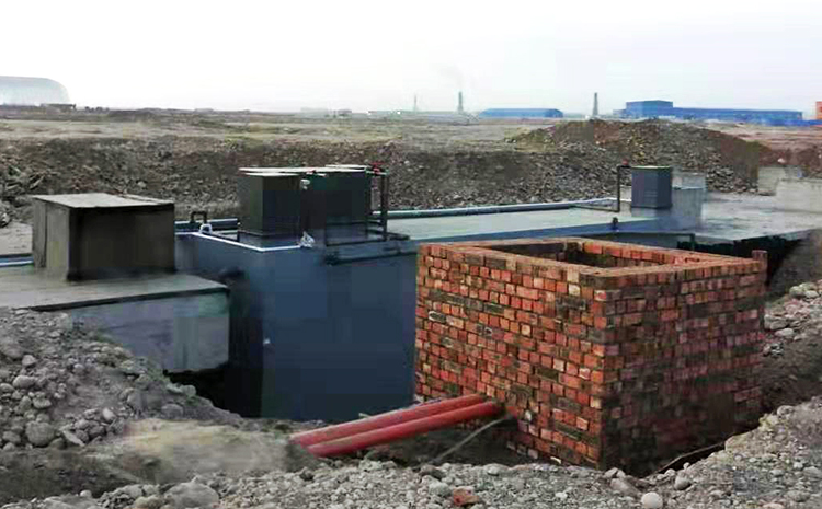 新疆拜城AO一体化污水处理设备安装现场(图2)